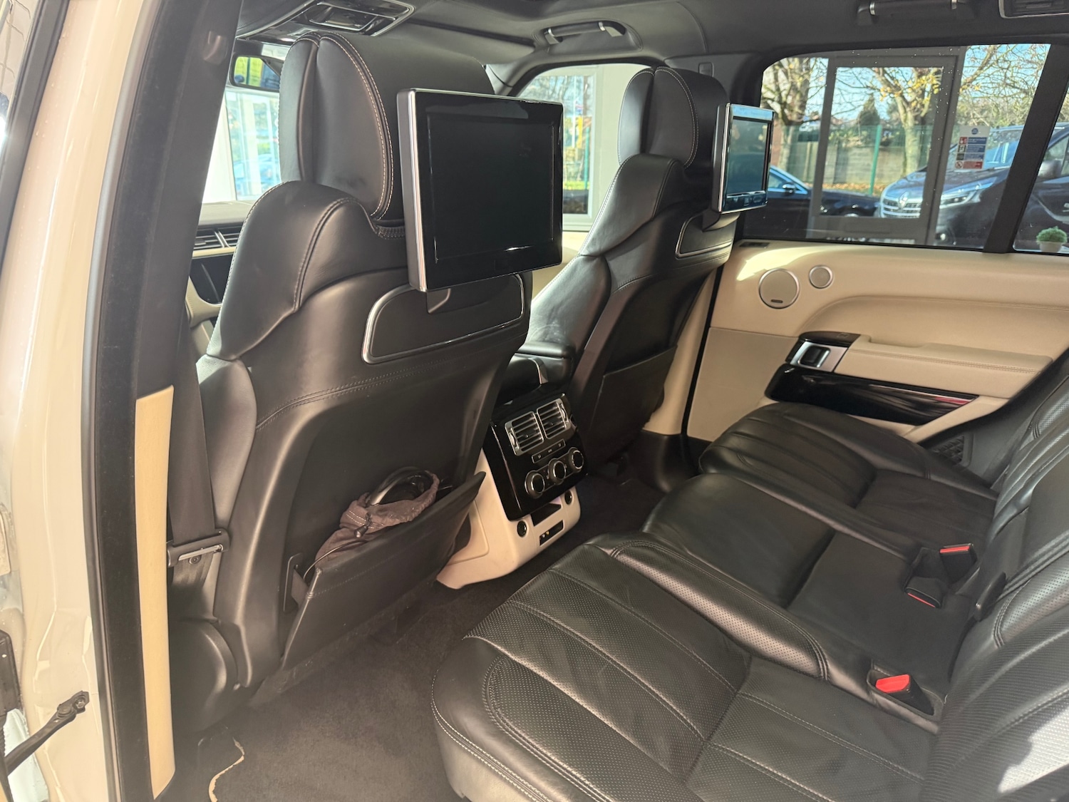 Used Land Rover Range Rover 2015 for sale - 76662592: Photo 50