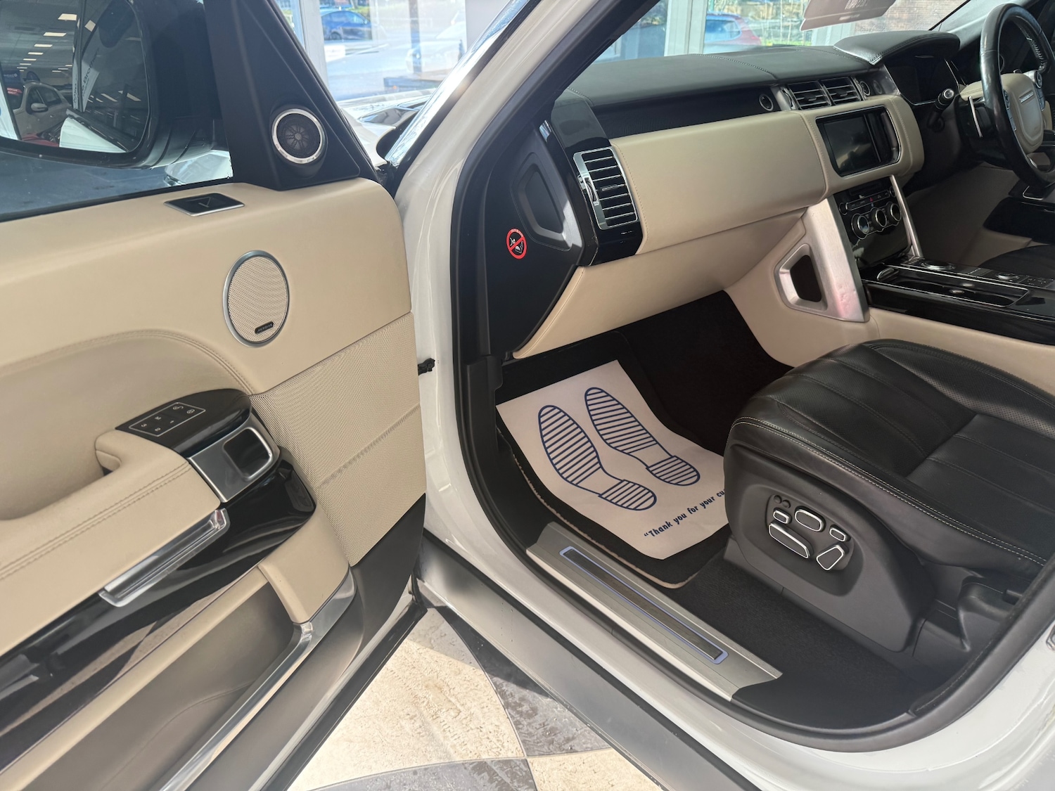 Used Land Rover Range Rover 2015 for sale - 76662592: Photo 53