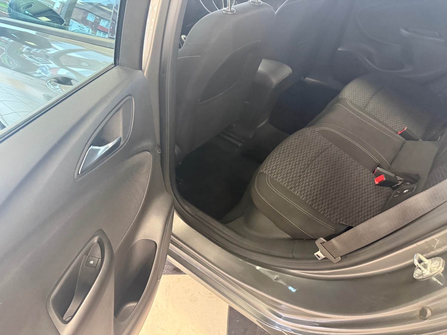 Used Vauxhall Astra 2018 for sale - 77776211: Photo 34