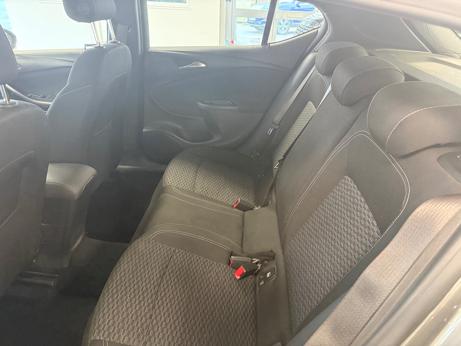 Used Vauxhall Astra 2018 for sale - 77776211: Photo 36