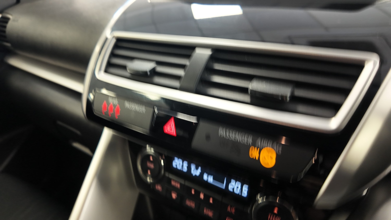 Used Mitsubishi Eclipse Cross 2018 for sale - 77528924: Photo 16