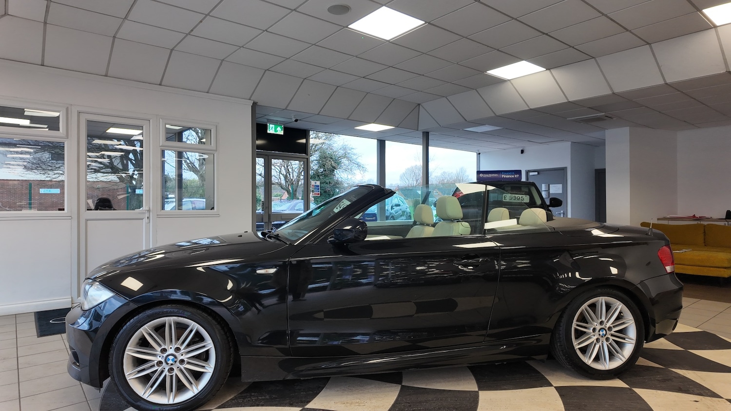 Used BMW 1 Series 2009 for sale - 77045808: Photo 4