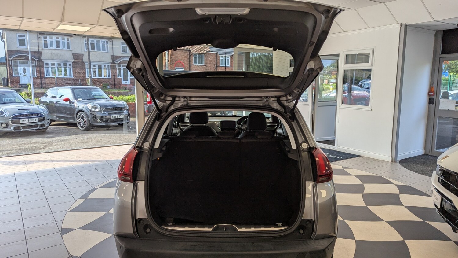 Vehicle 33