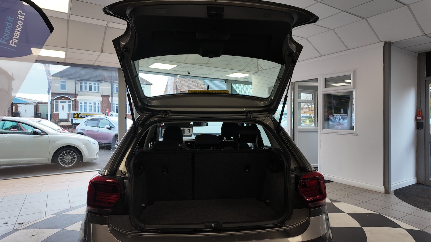 Used Volkswagen Polo 2019 for sale - 76426078: Photo 31