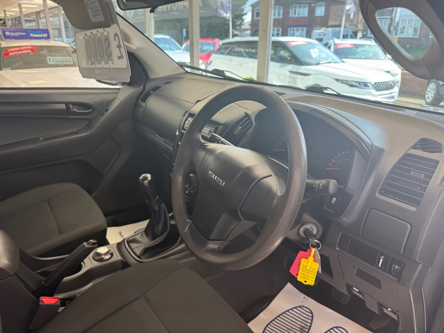 Used Isuzu D-Max 2015 for sale - 77931738: Photo 25