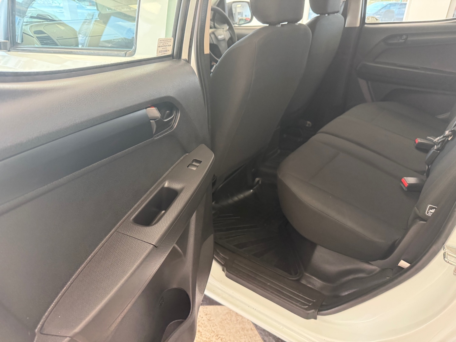 Used Isuzu D-Max 2015 for sale - 77931738: Photo 32