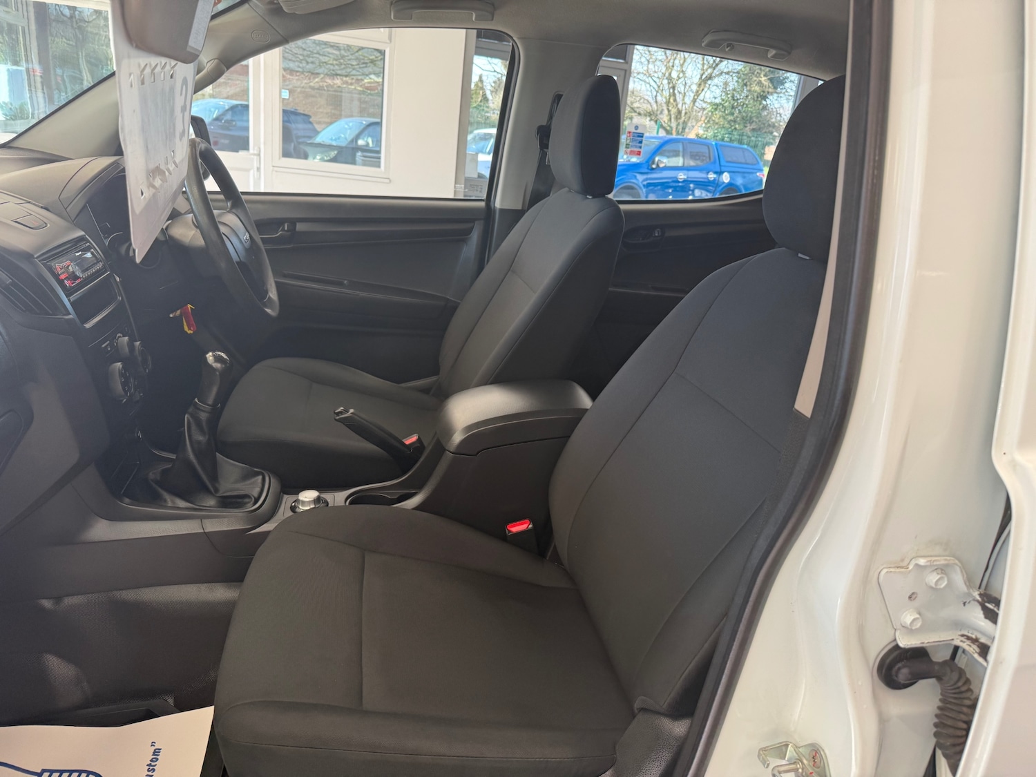 Used Isuzu D-Max 2015 for sale - 77931738: Photo 38