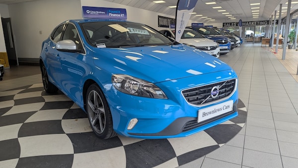 Used Volvo V40 2016 for sale - 75638100: Photo 1
