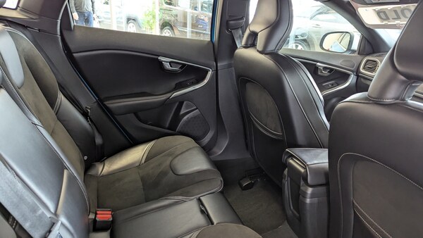 Used Volvo V40 2016 for sale - 75638100: Photo 28