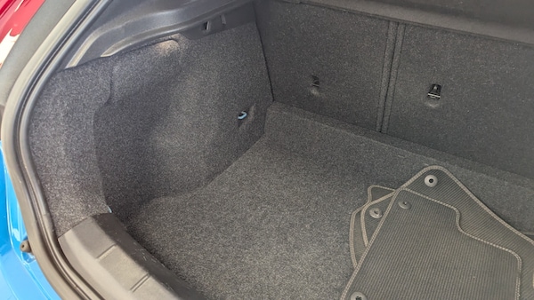 Used Volvo V40 2016 for sale - 75638100: Photo 37