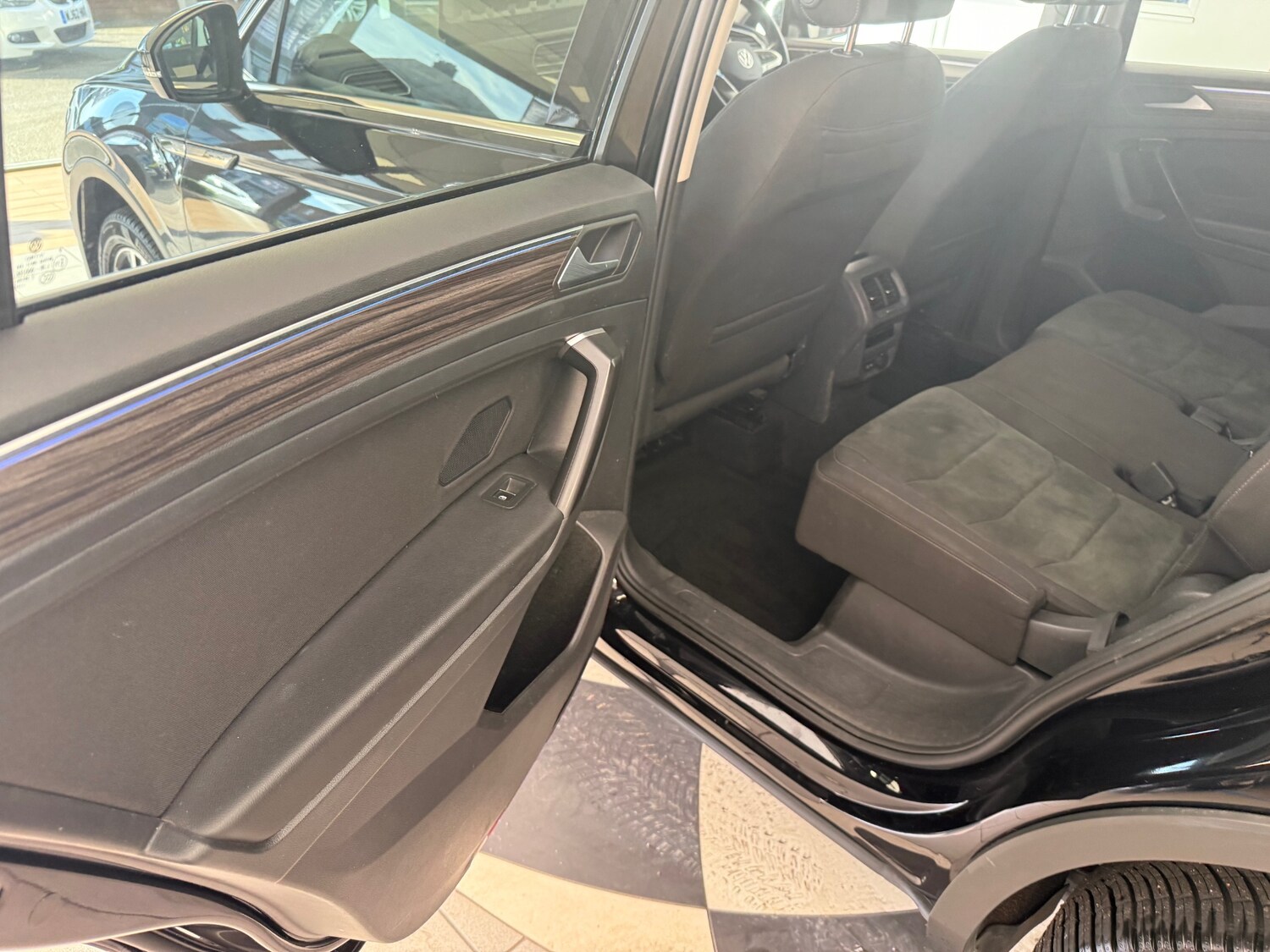 Used Volkswagen Tiguan Allspace 2023 for sale - 78189622: Photo 41