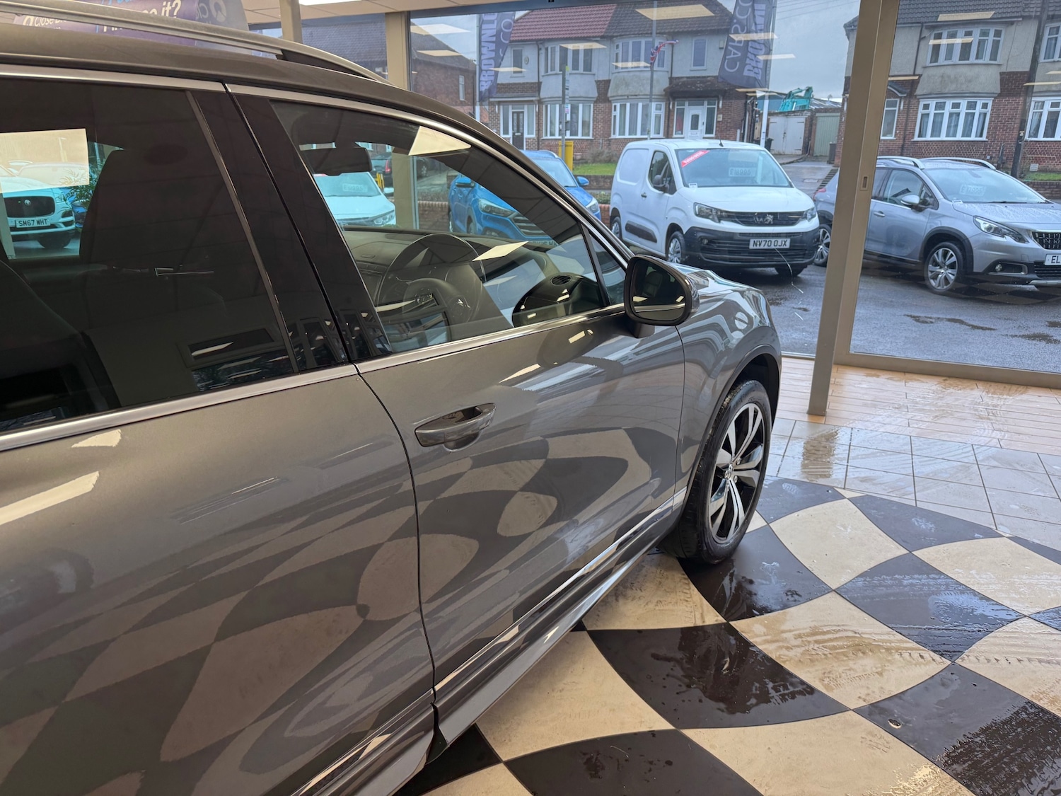 Used Volkswagen Touareg 2016 for sale - 77297173: Photo 11