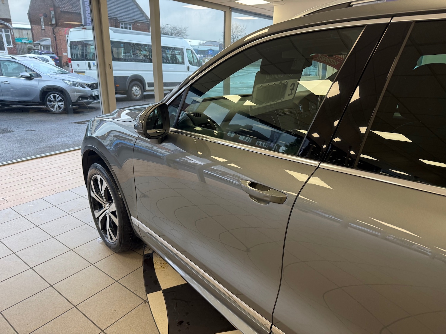 Used Volkswagen Touareg 2016 for sale - 77297173: Photo 15