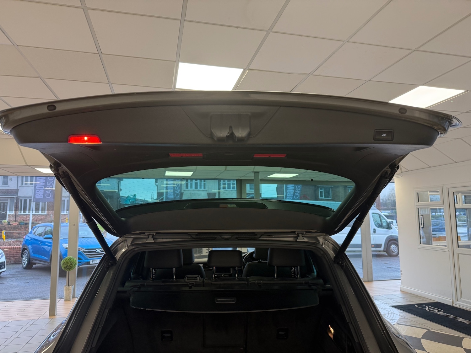 Used Volkswagen Touareg 2016 for sale - 77297173: Photo 22