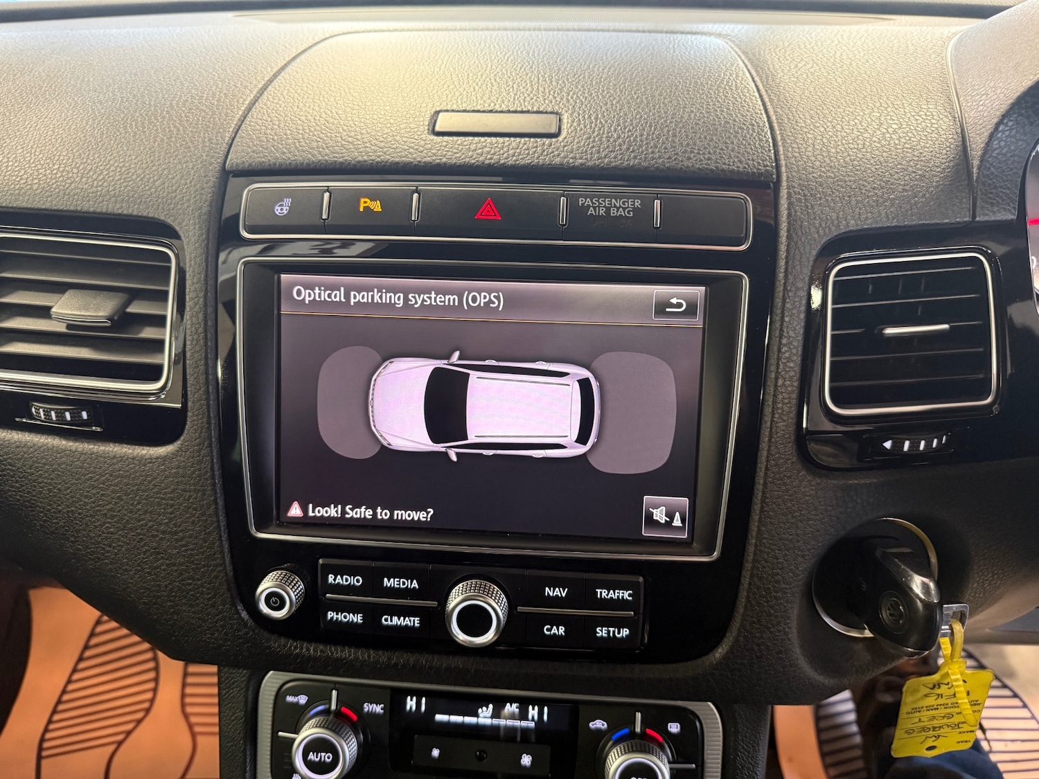 Used Volkswagen Touareg 2016 for sale - 77297173: Photo 34