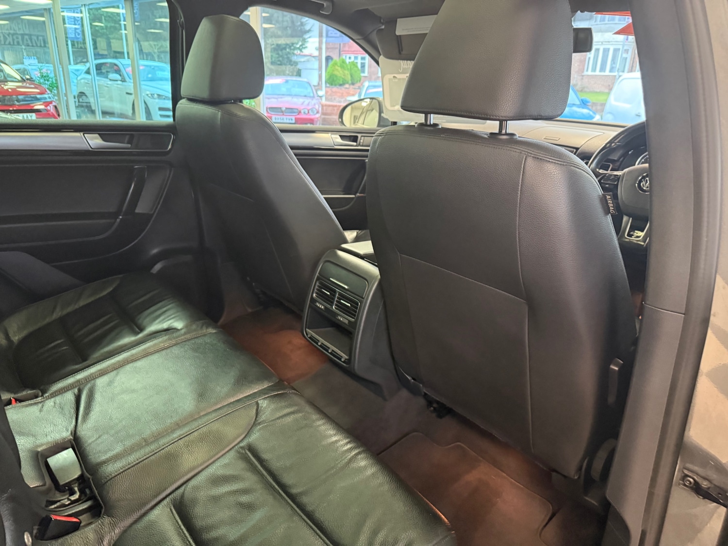 Used Volkswagen Touareg 2016 for sale - 77297173: Photo 38