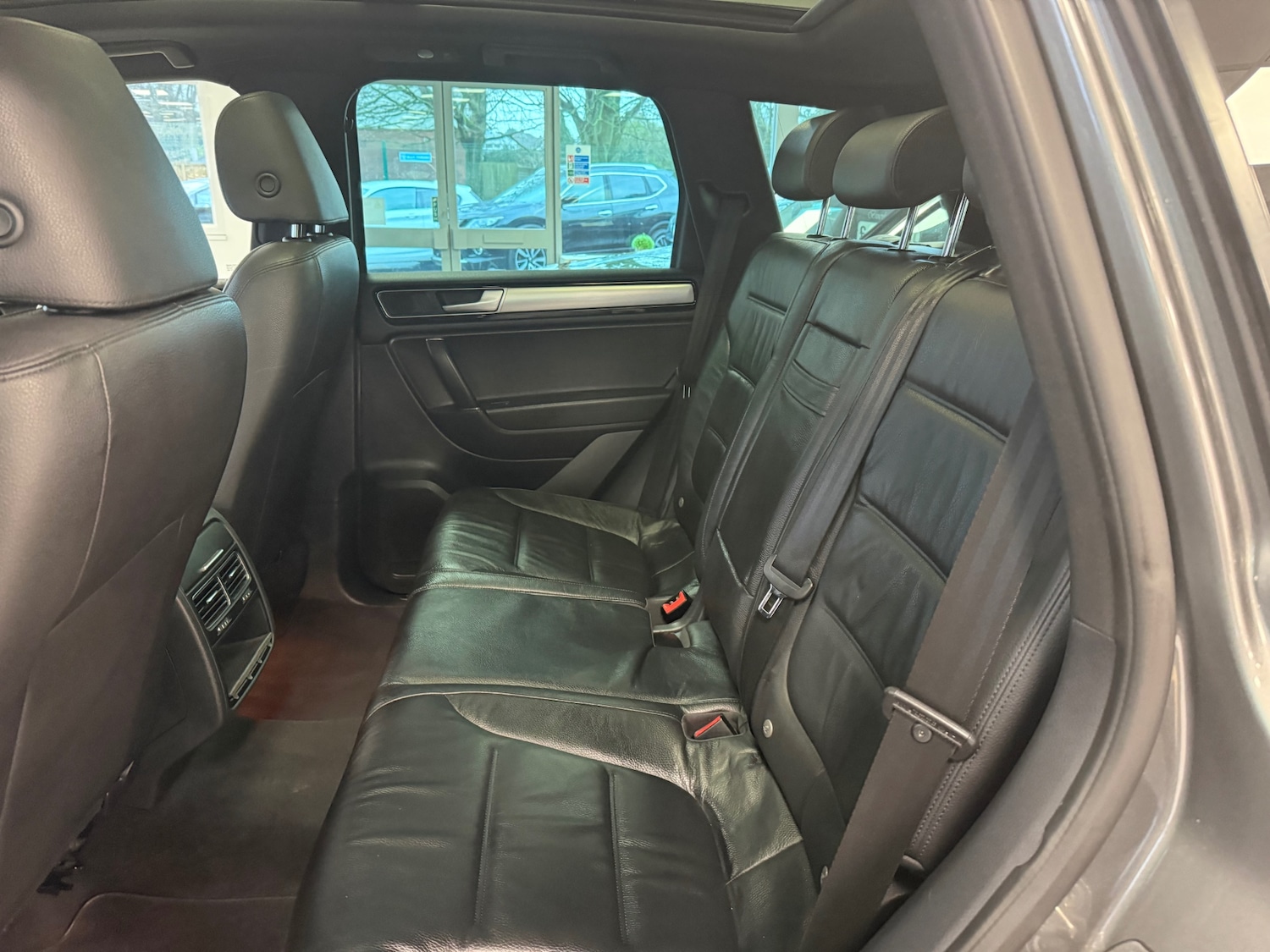 Used Volkswagen Touareg 2016 for sale - 77297173: Photo 43