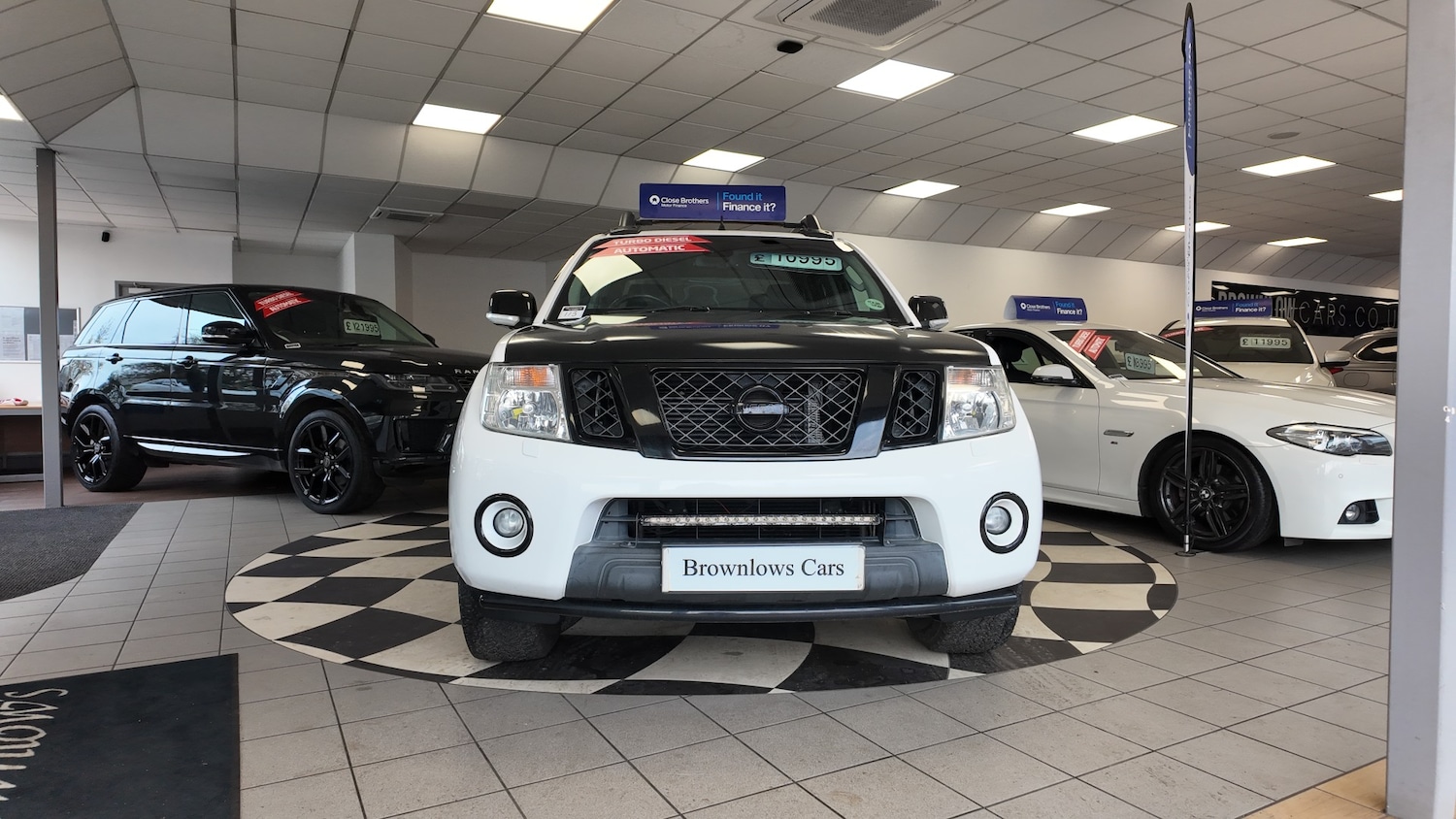 Used Nissan Navara 2015 for sale - 76491821: Photo 2
