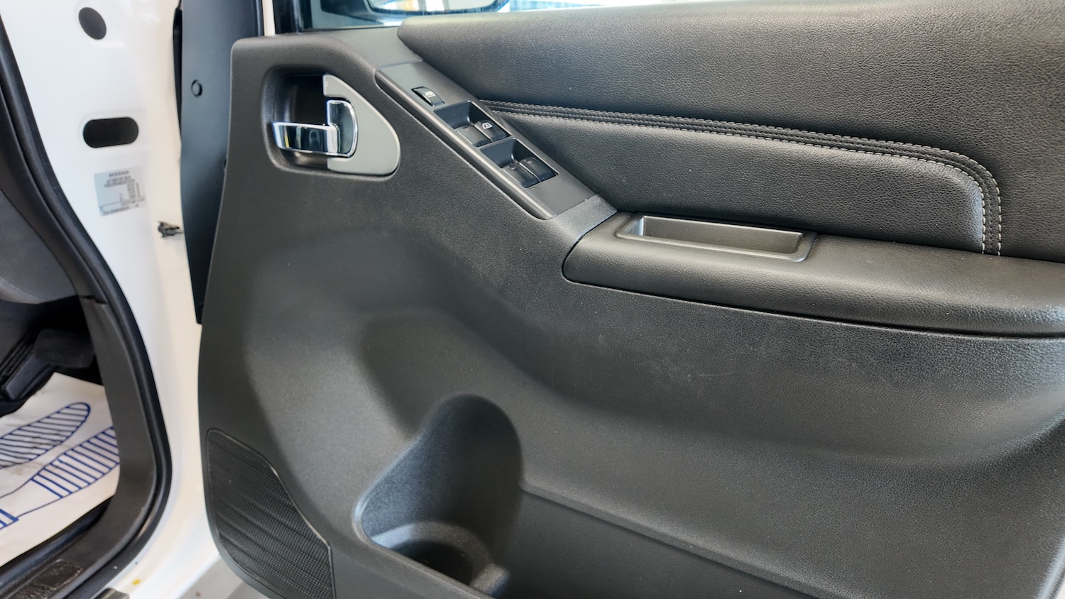 Used Nissan Navara 2015 for sale - 76491821: Photo 24