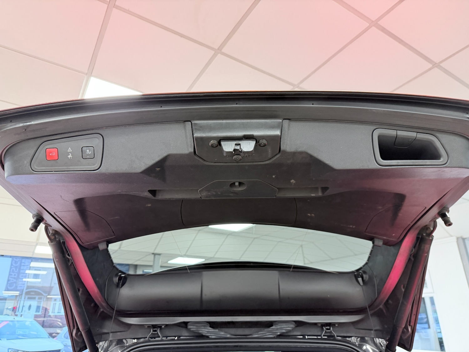 Used Peugeot 3008 2018 for sale - 77147909: Photo 34