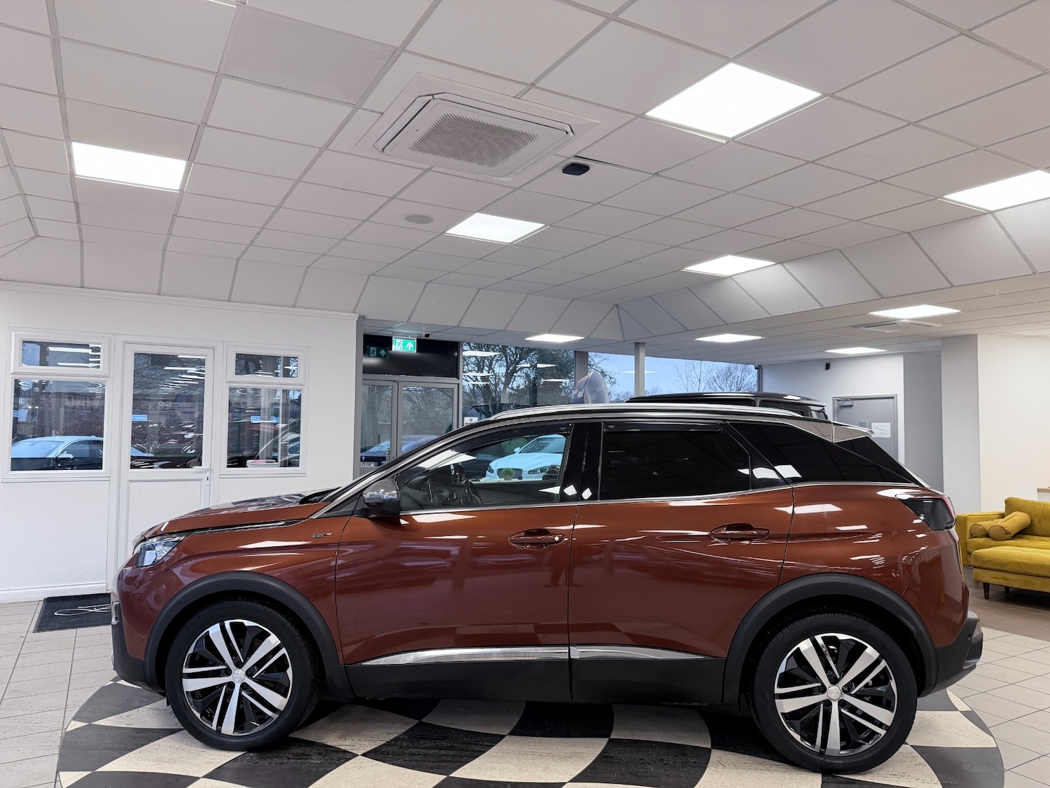 Used Peugeot 3008 2018 for sale - 77147909: Photo 4