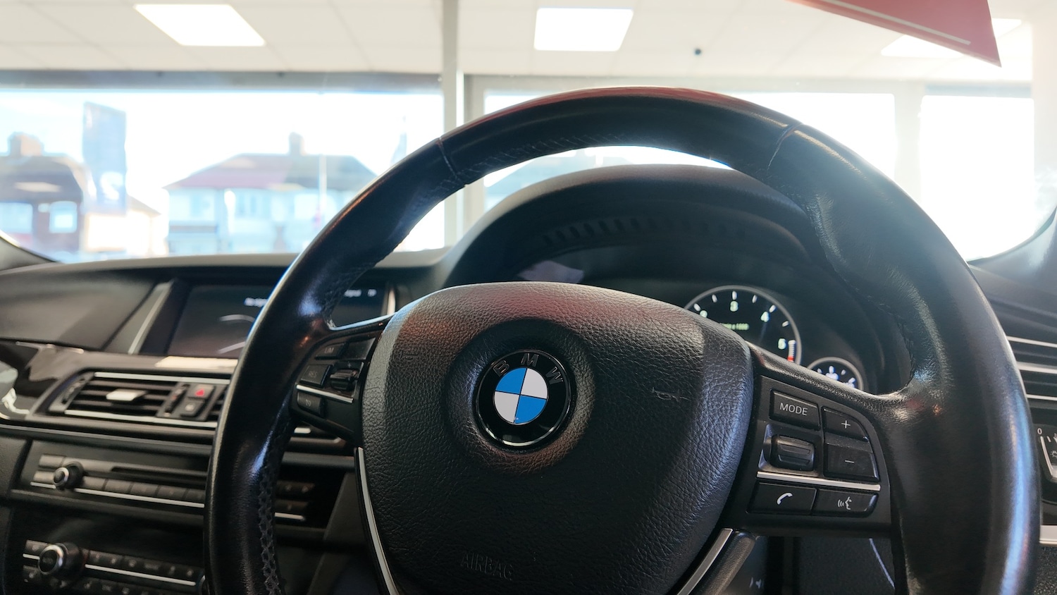 Used BMW 5 Series 2016 for sale - 76792673: Photo 17