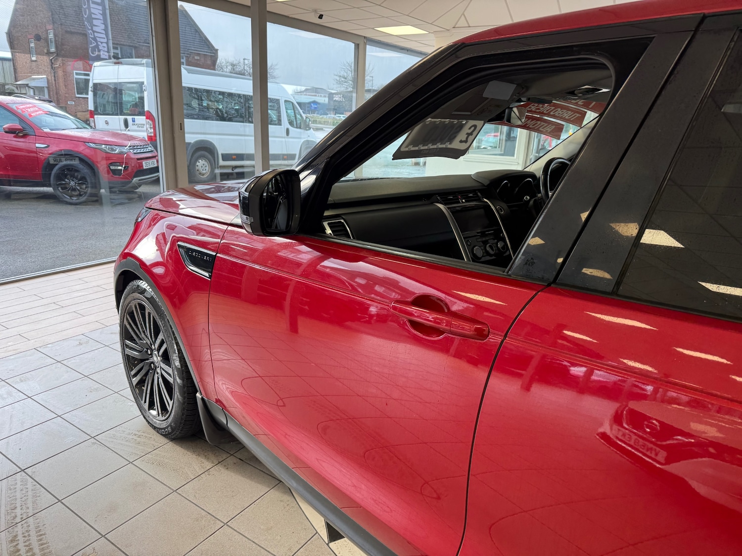 Used Land Rover Discovery 2017 for sale - 77482303: Photo 16