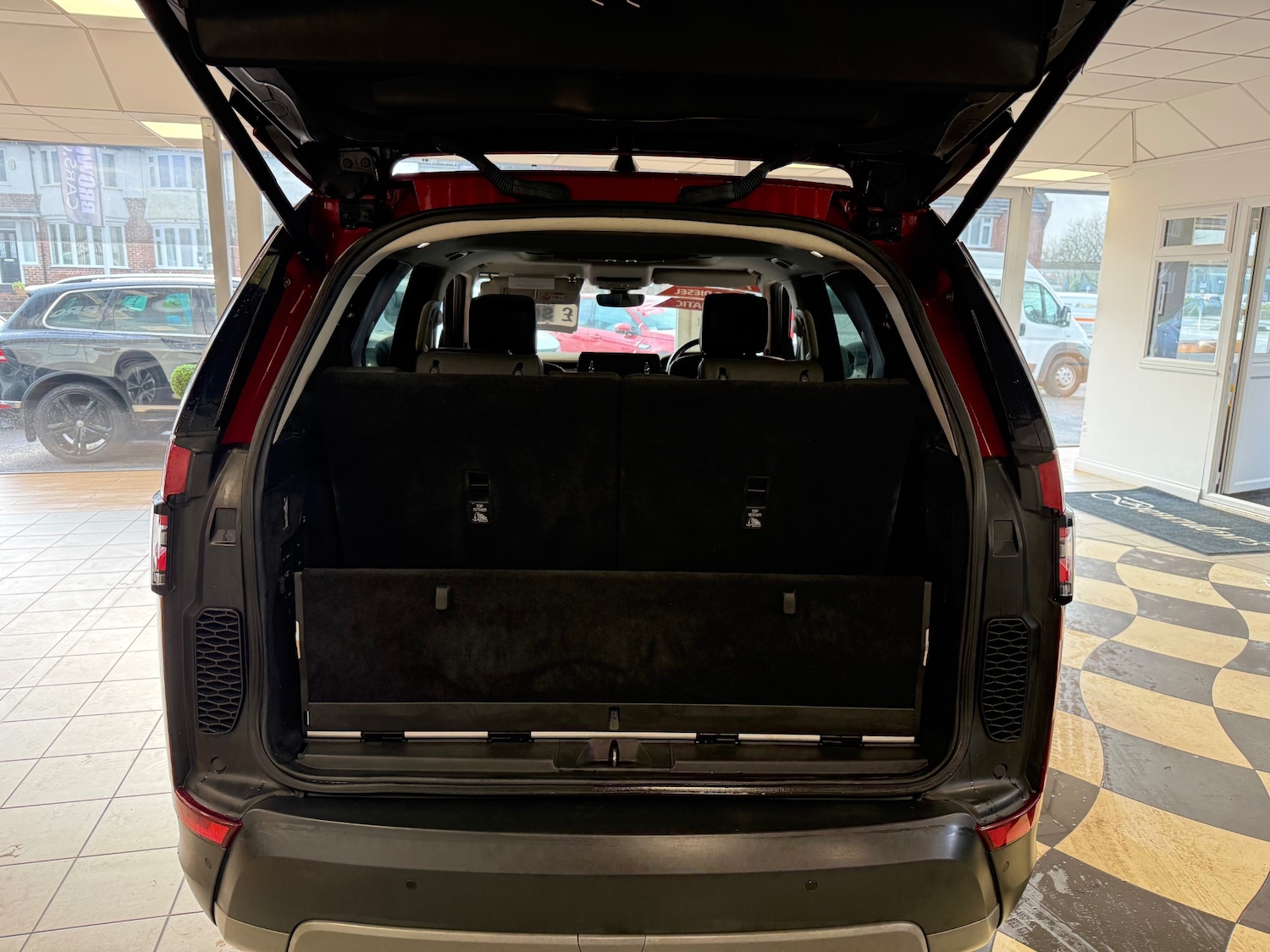 Used Land Rover Discovery 2017 for sale - 77482303: Photo 20