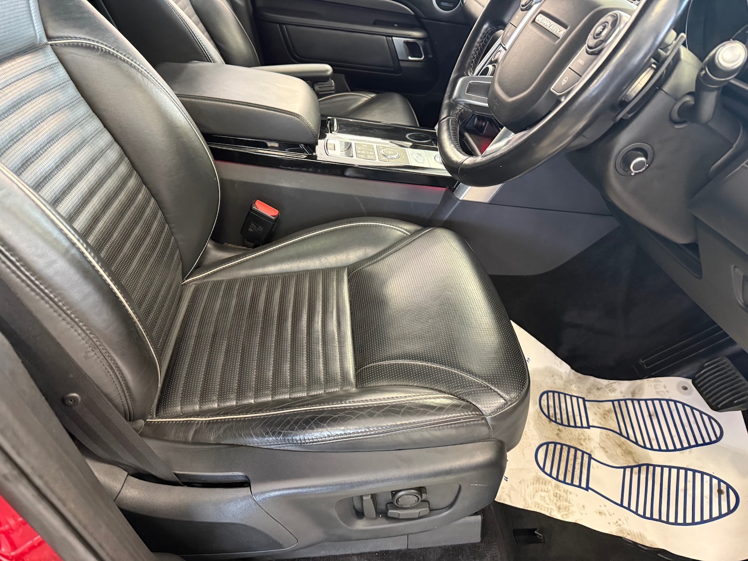 Used Land Rover Discovery 2017 for sale - 77482303: Photo 24