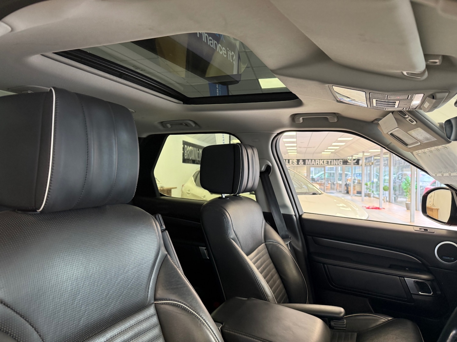 Used Land Rover Discovery 2017 for sale - 77482303: Photo 25