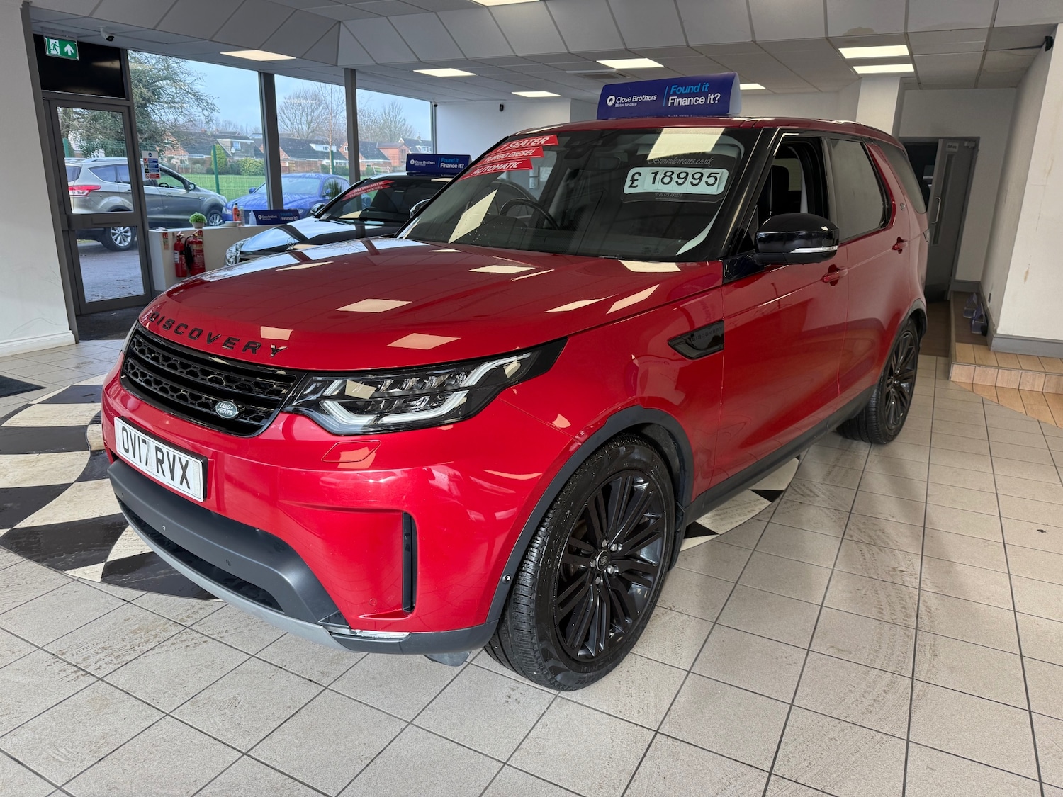 Used Land Rover Discovery 2017 for sale - 77482303: Photo 3