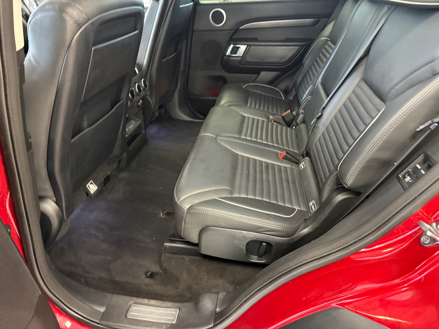 Used Land Rover Discovery 2017 for sale - 77482303: Photo 40