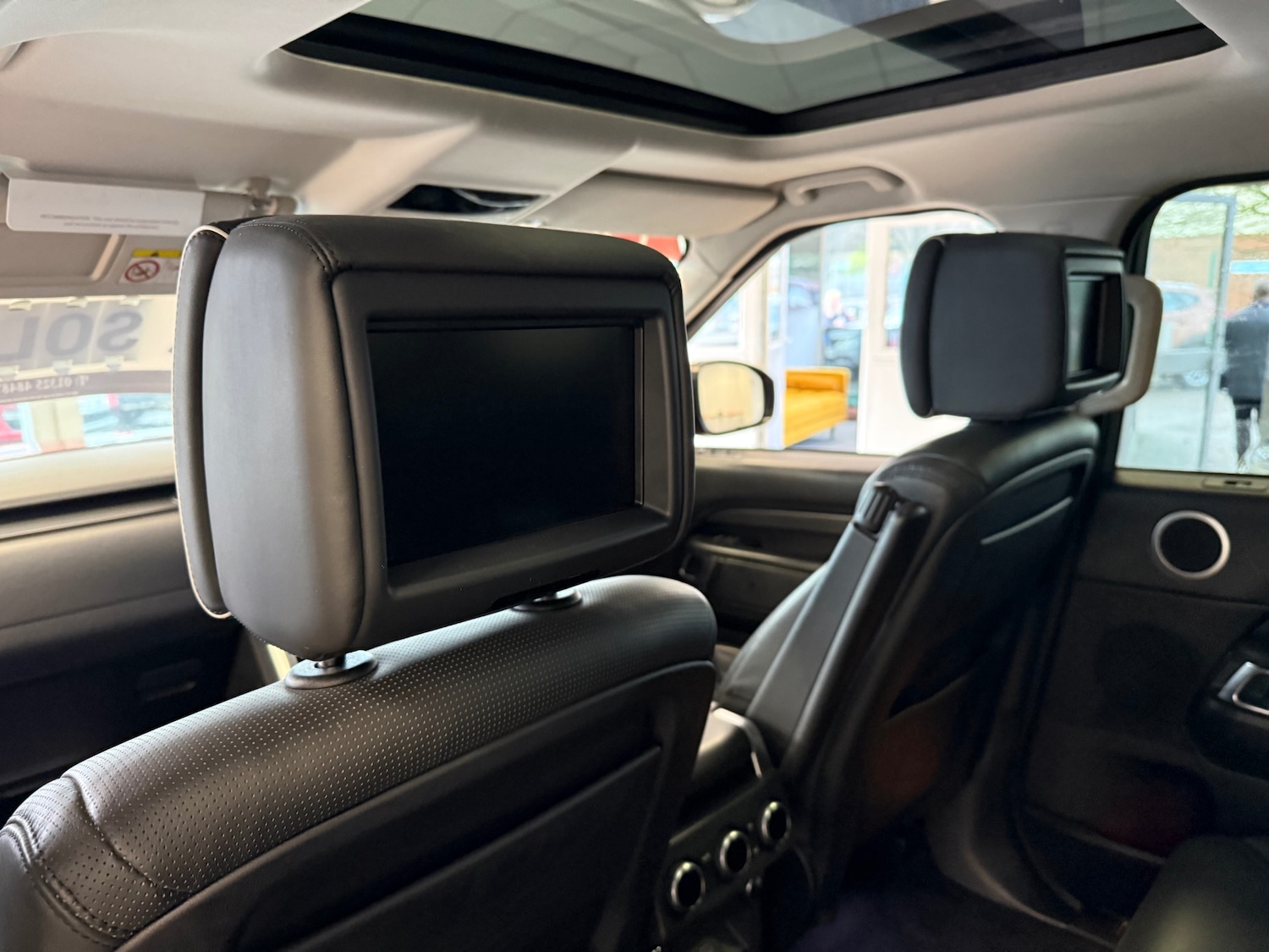 Used Land Rover Discovery 2017 for sale - 77482303: Photo 44