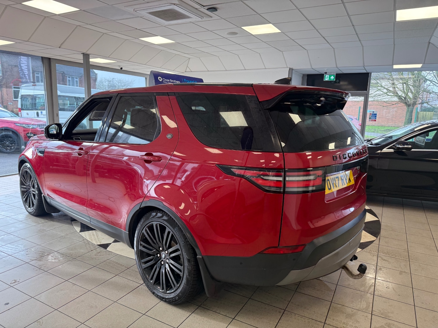 Used Land Rover Discovery 2017 for sale - 77482303: Photo 5