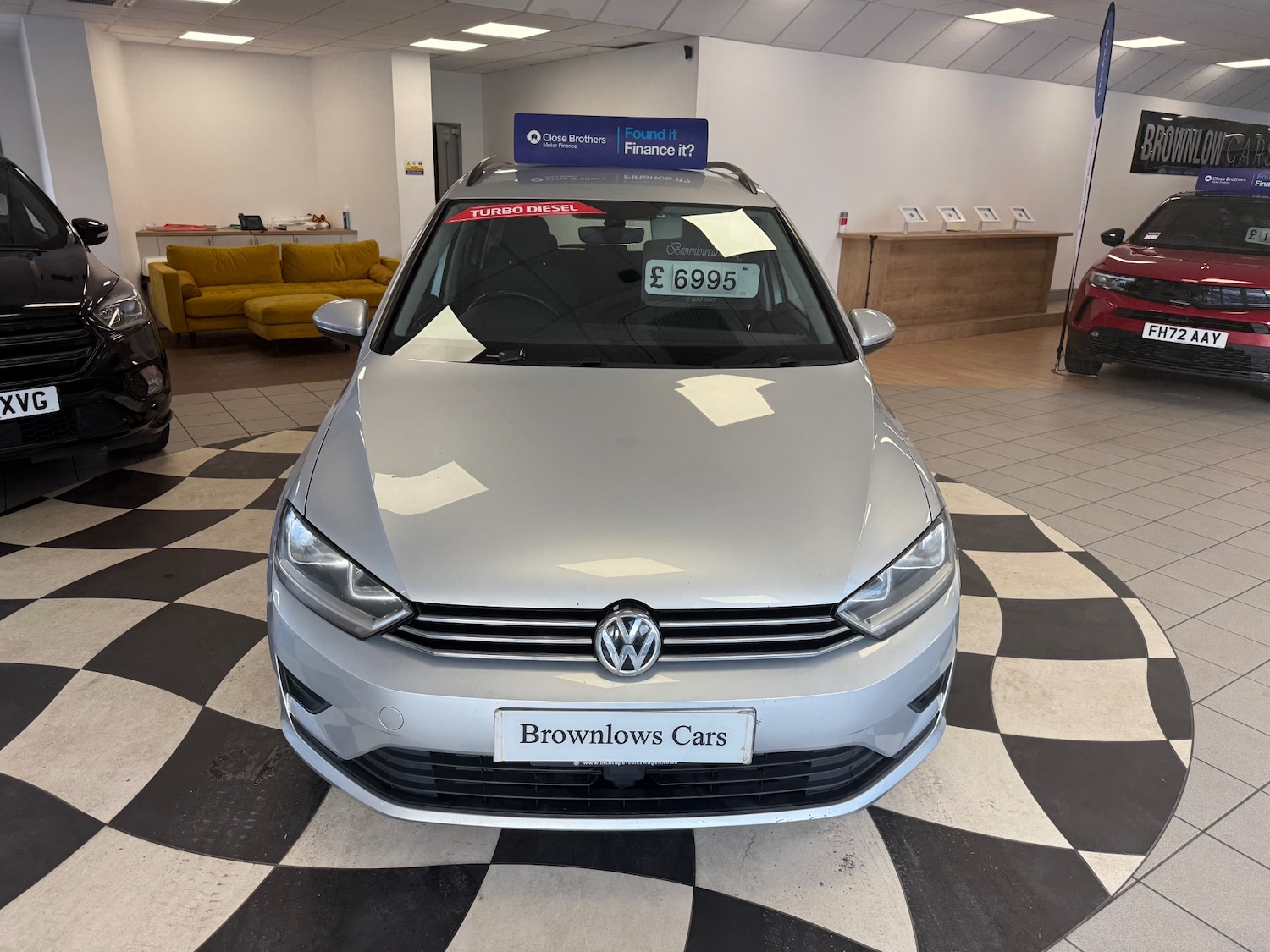Used Volkswagen Golf SV 2017 for sale - 77196530: Photo 2