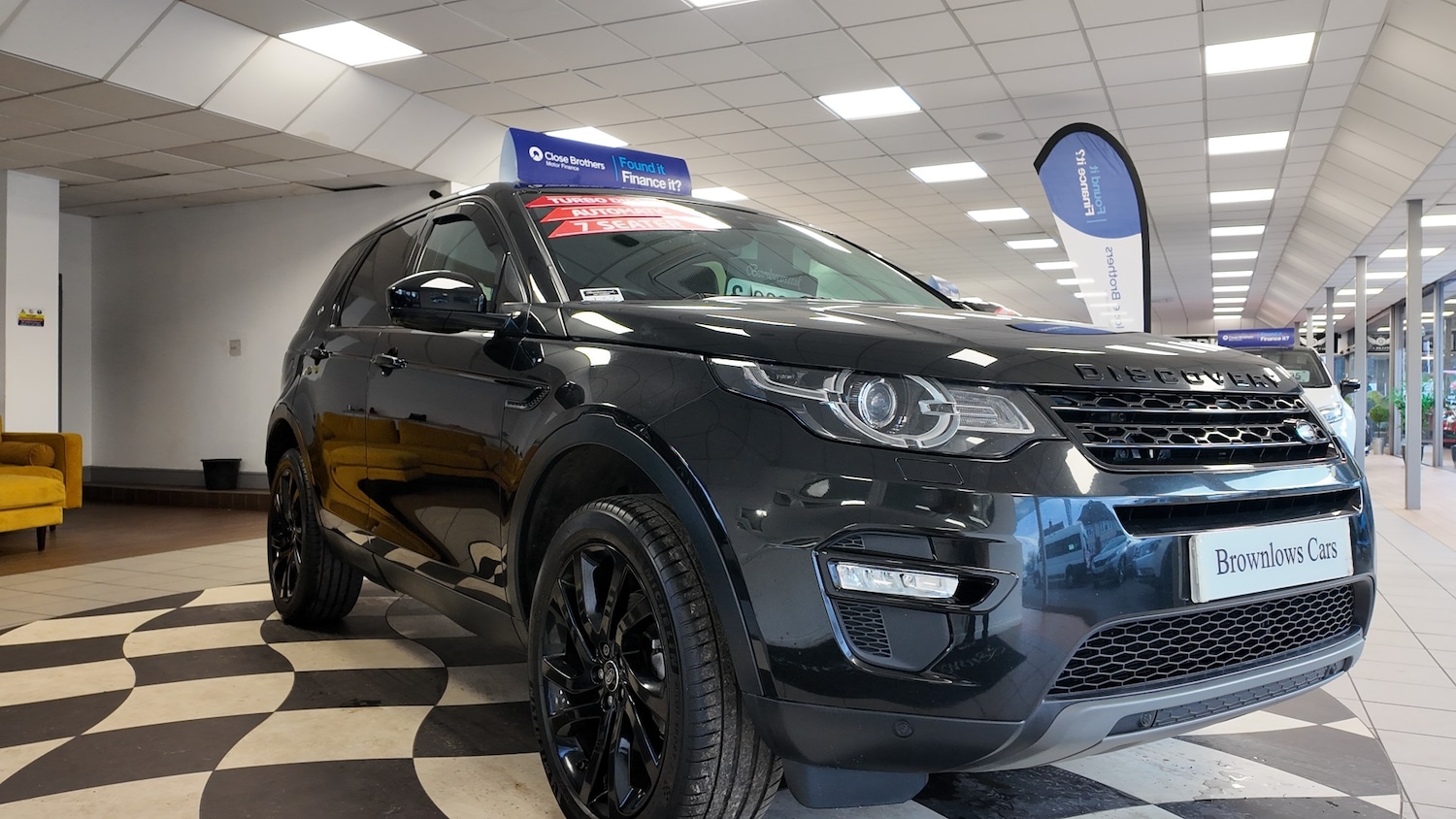 Used Land Rover Discovery Sport 2017 for sale - 76903813: Photo 1