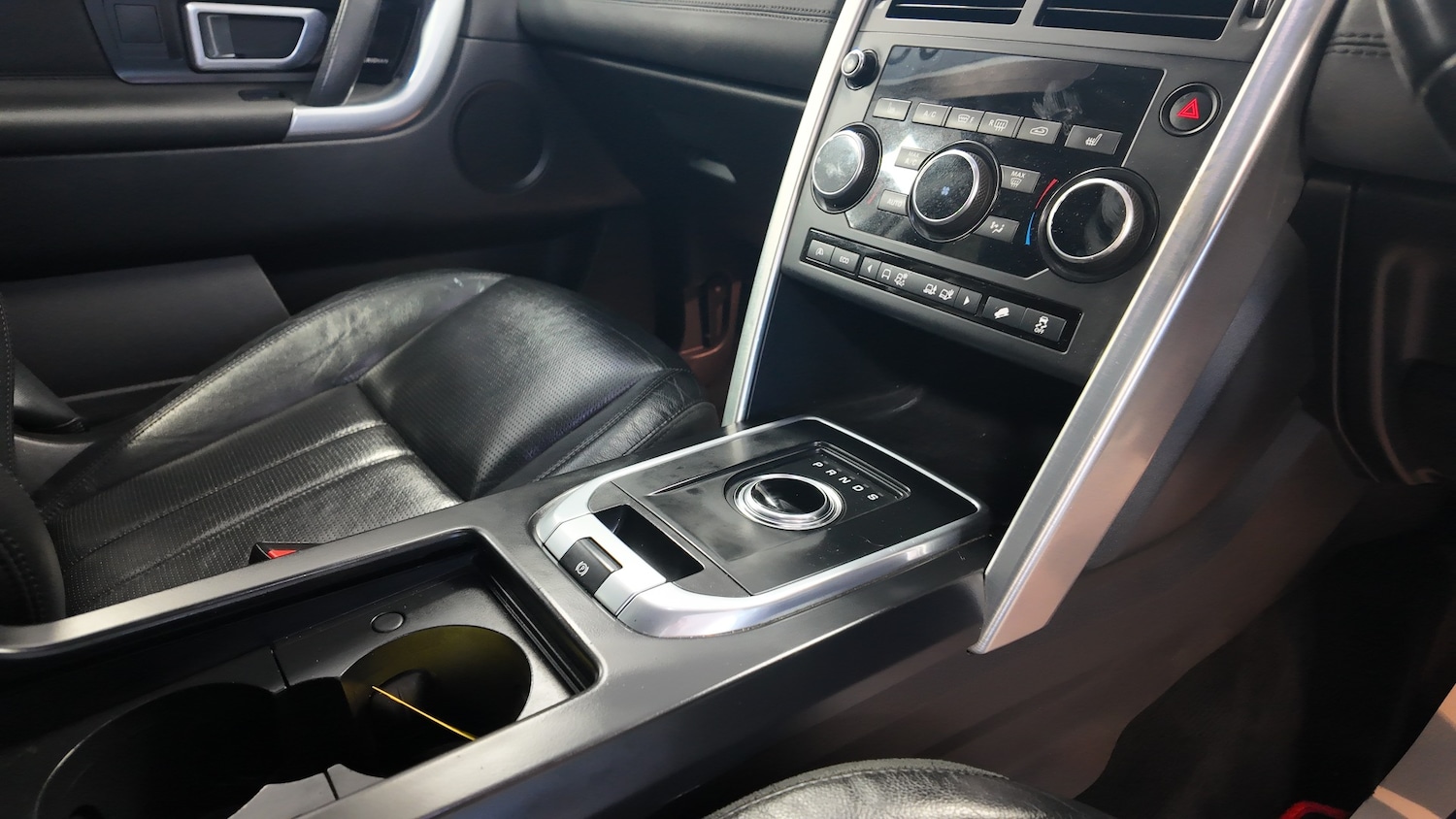 Used Land Rover Discovery Sport 2017 for sale - 76903813: Photo 15