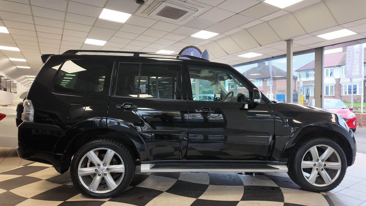 Used Mitsubishi Shogun 2013 for sale - 76504605: Photo 6