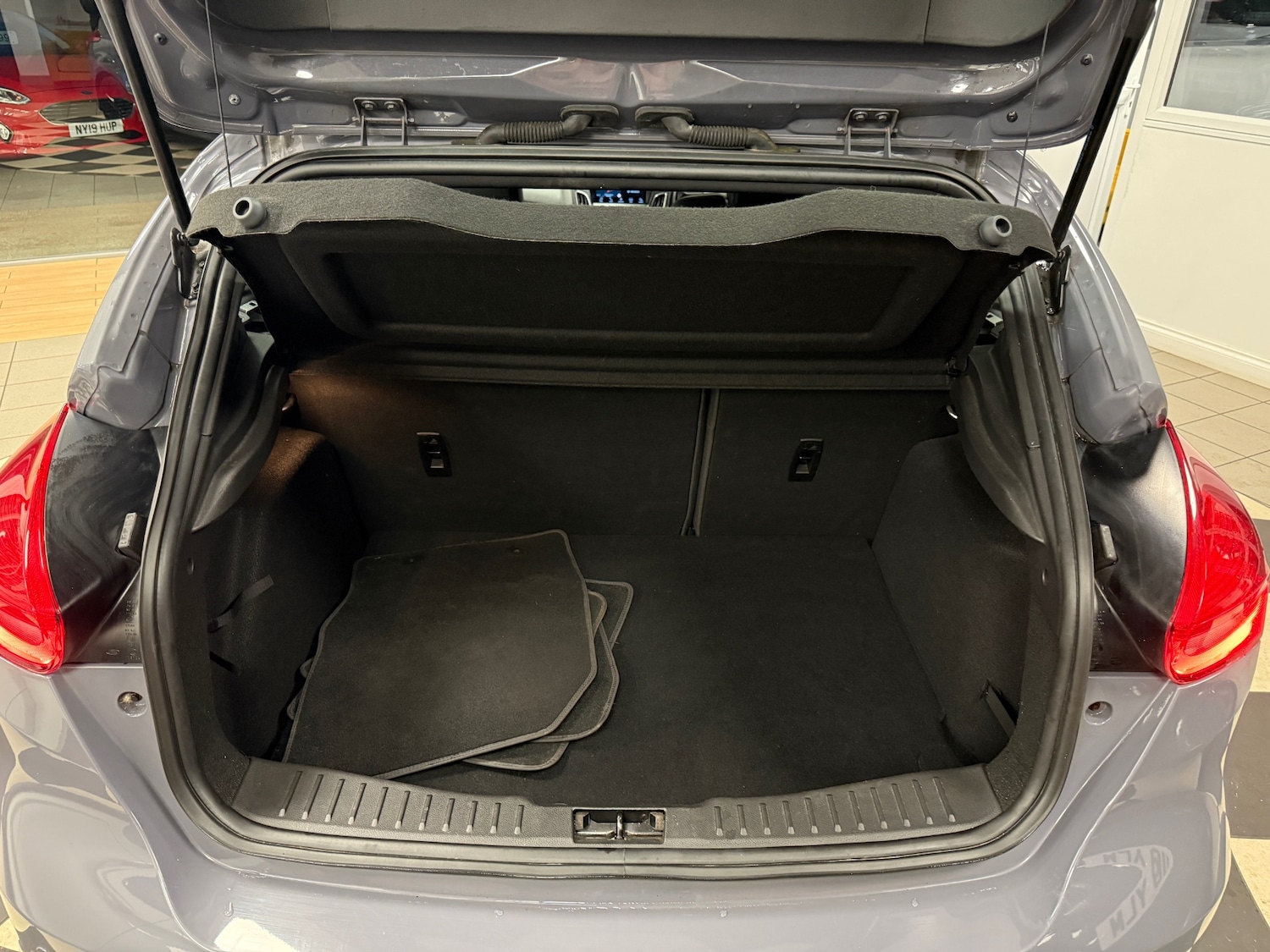 Used Ford Focus 2017 for sale - 76502834: Photo 11