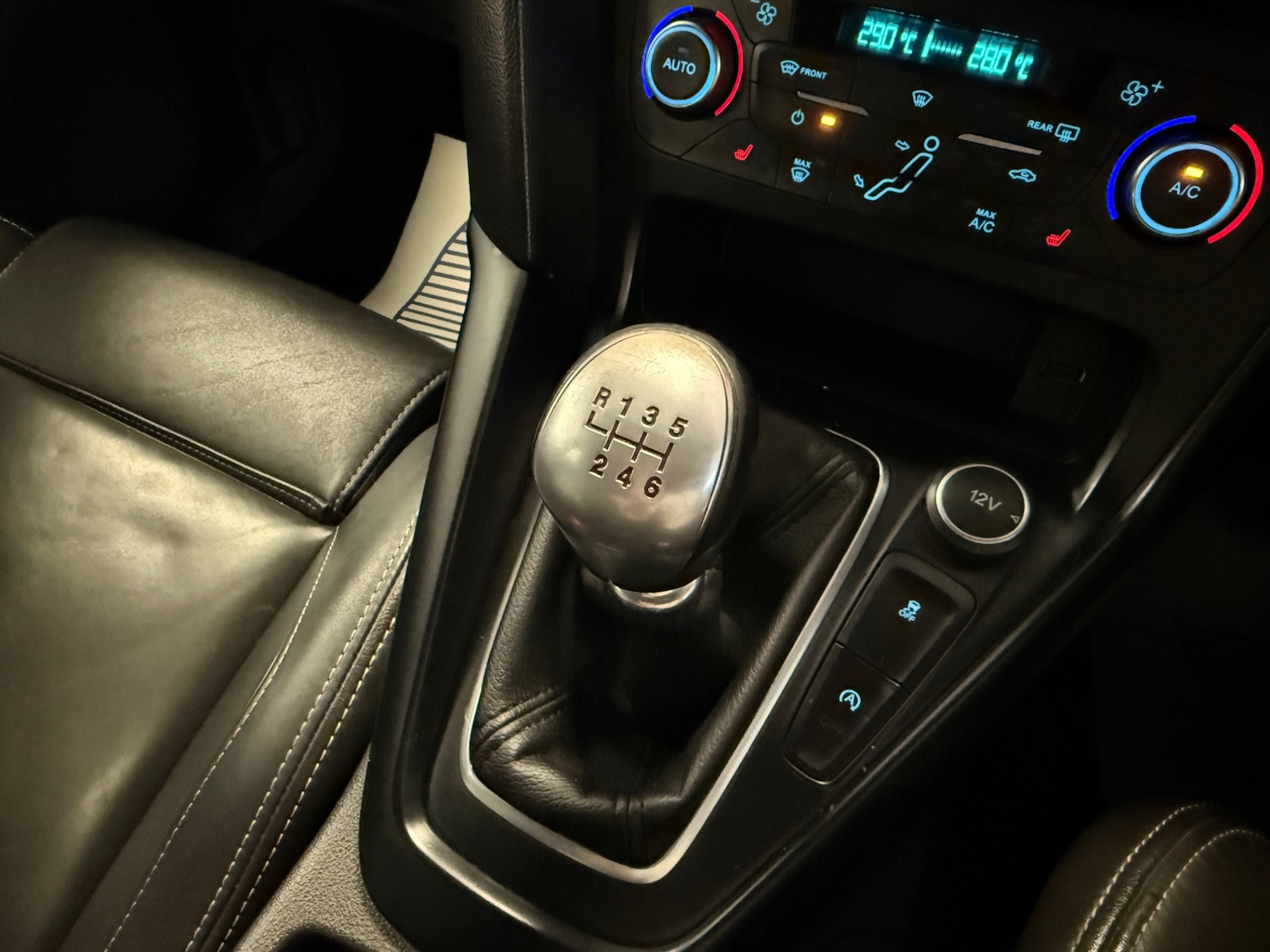 Used Ford Focus 2017 for sale - 76502834: Photo 24