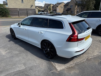Used Volvo V60 2020 for sale - 79529171: Photo