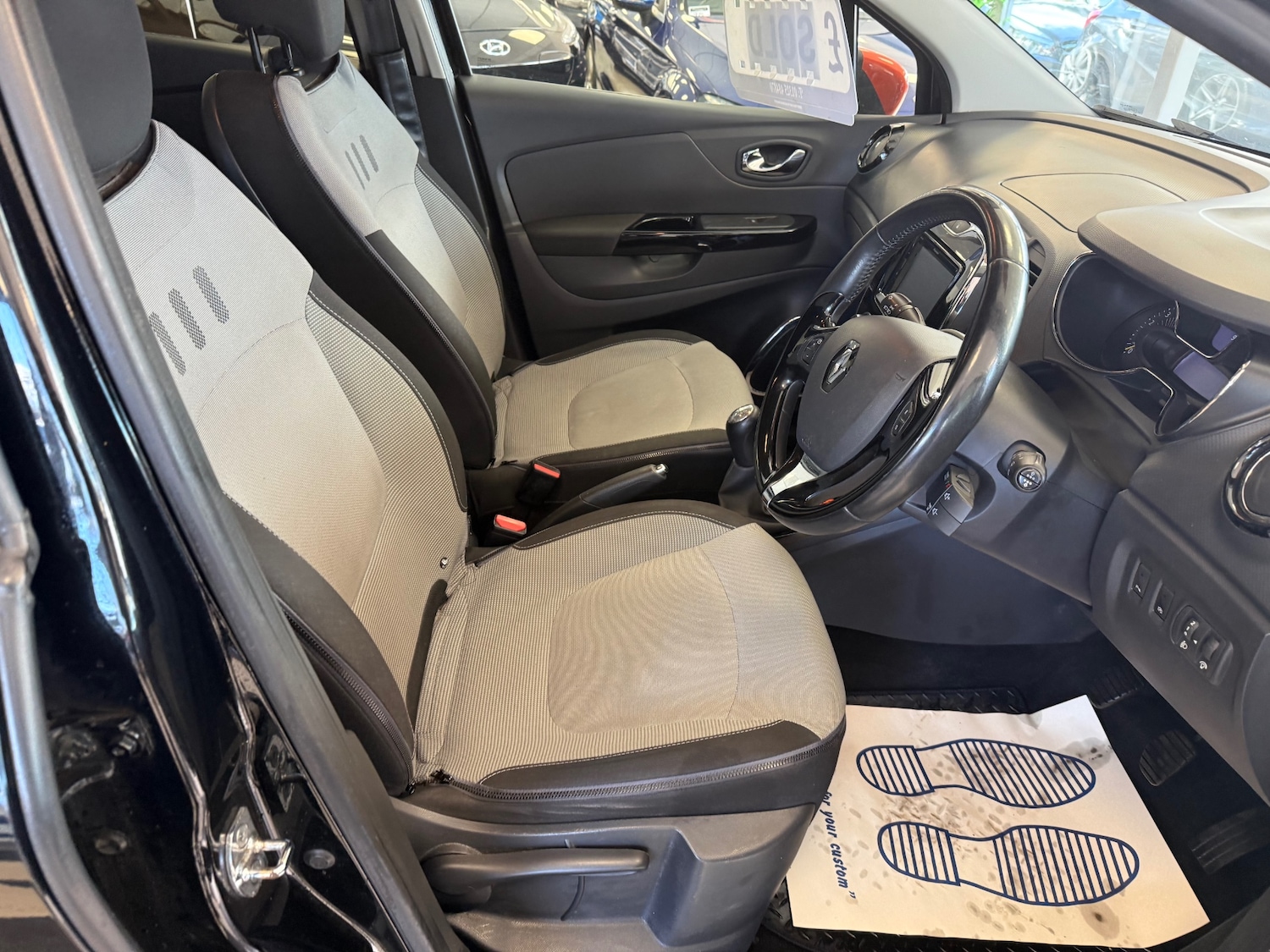 Used Renault Captur 2014 for sale - 77871781: Photo 19