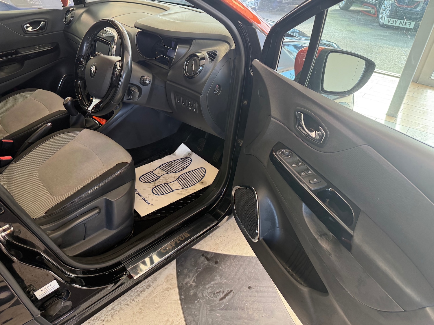 Used Renault Captur 2014 for sale - 77871781: Photo 20