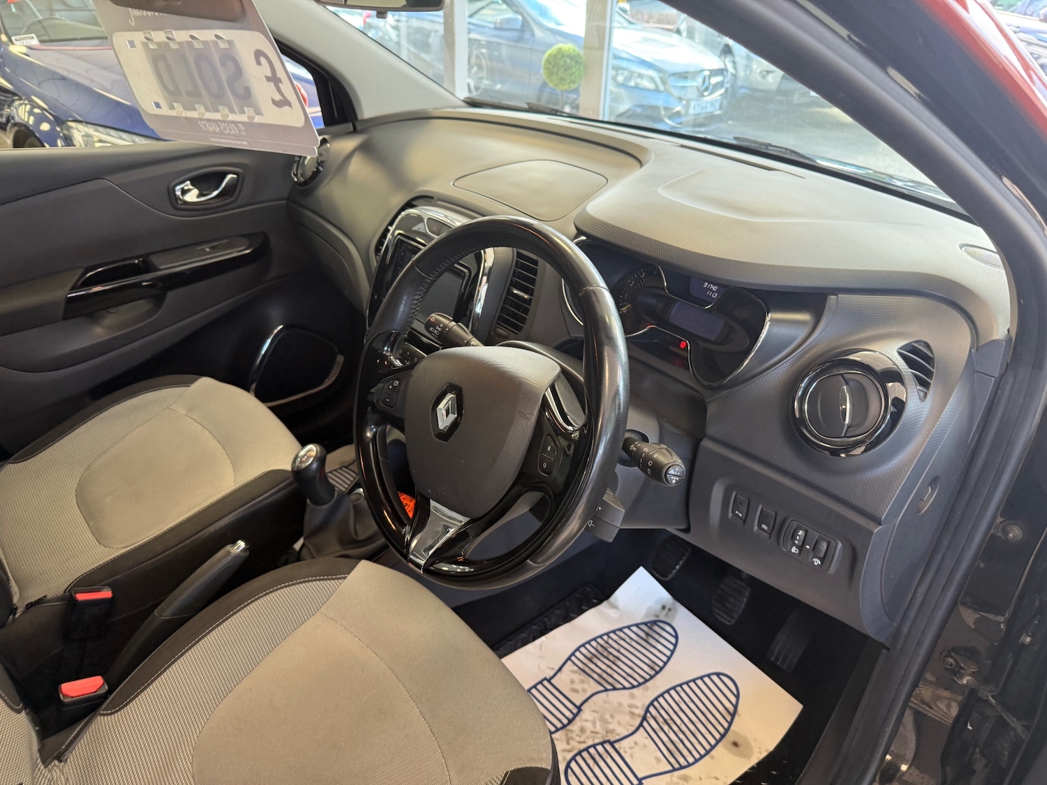 Used Renault Captur 2014 for sale - 77871781: Photo 23