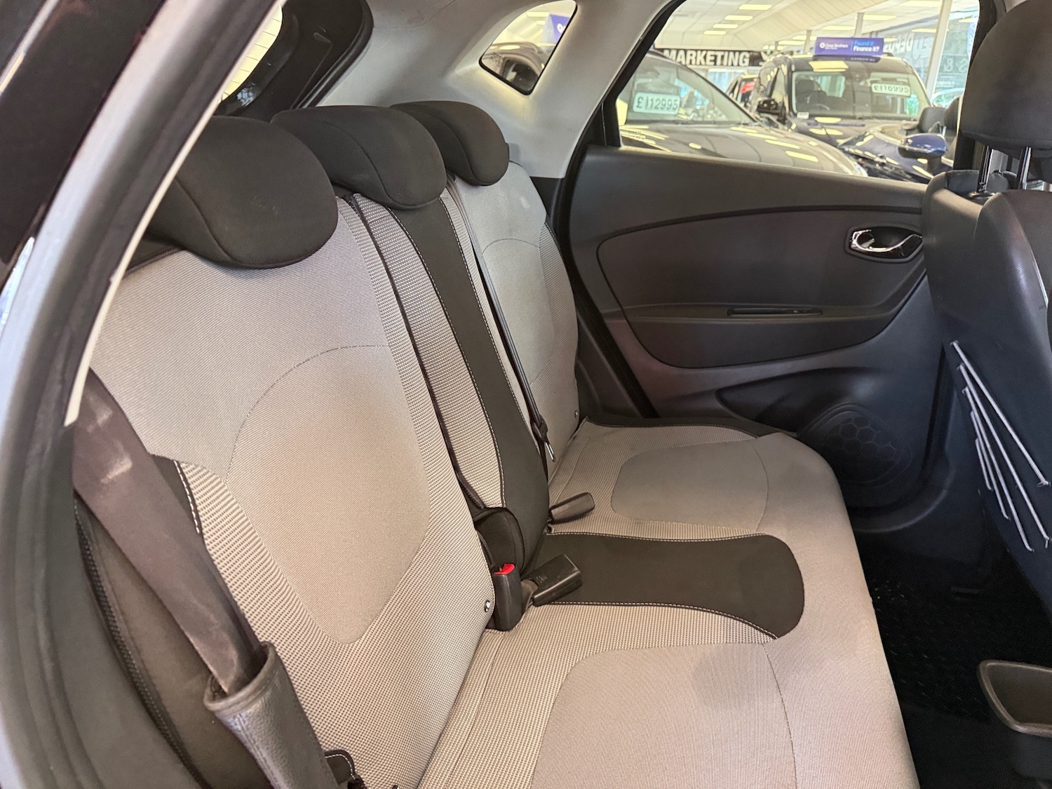 Used Renault Captur 2014 for sale - 77871781: Photo 30