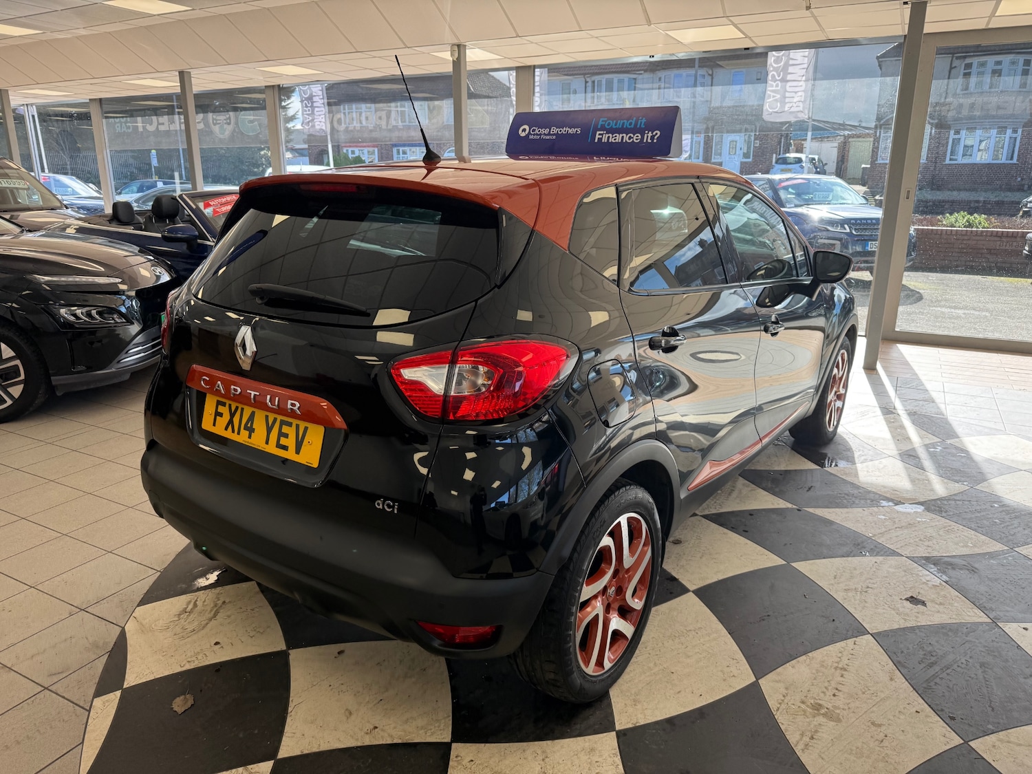 Used Renault Captur 2014 for sale - 77871781: Photo 8