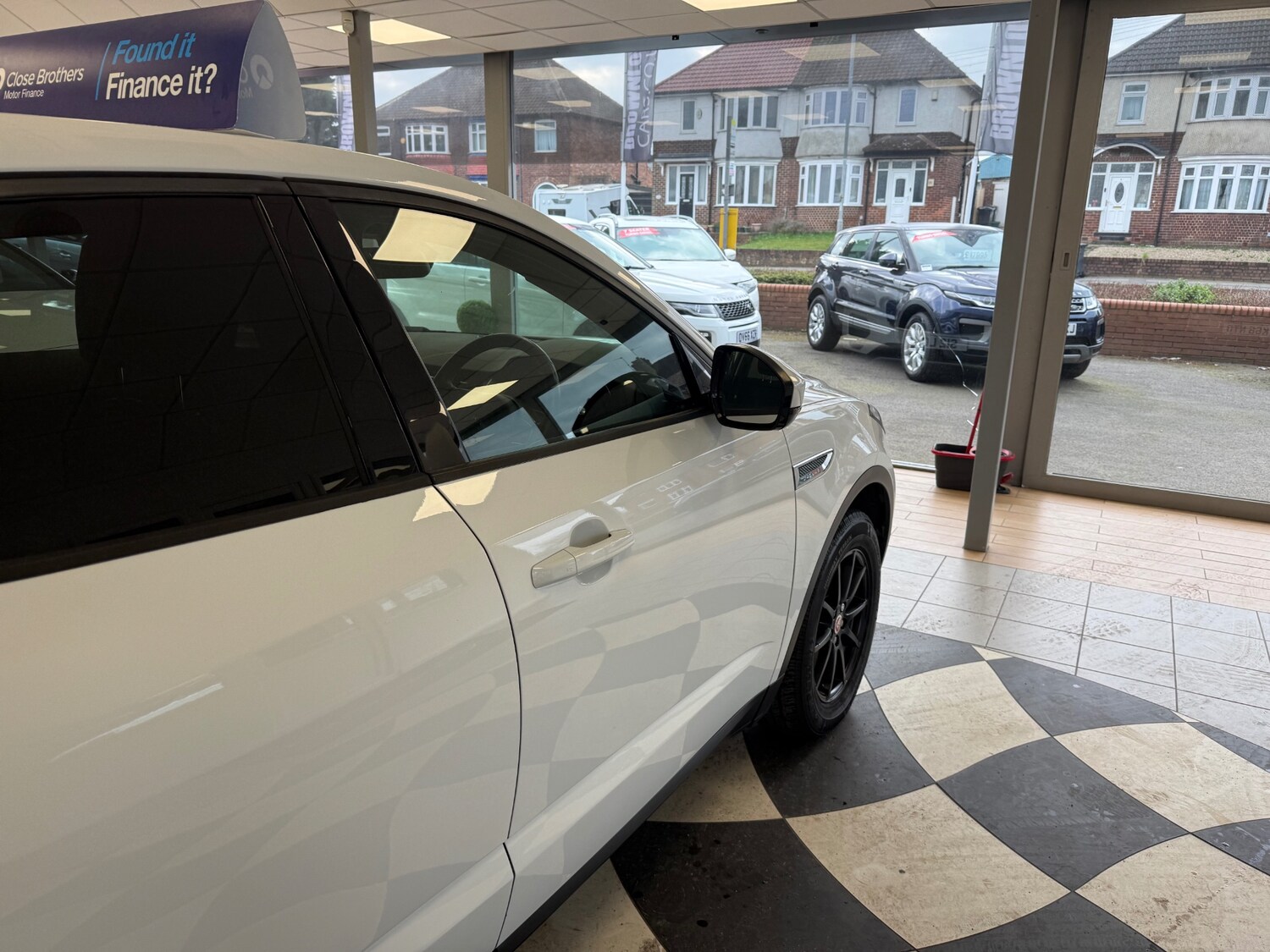 Used Jaguar E-Pace 2018 for sale - 77945260: Photo 11