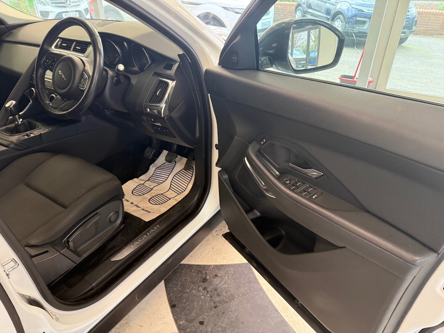 Used Jaguar E-Pace 2018 for sale - 77945260: Photo 23