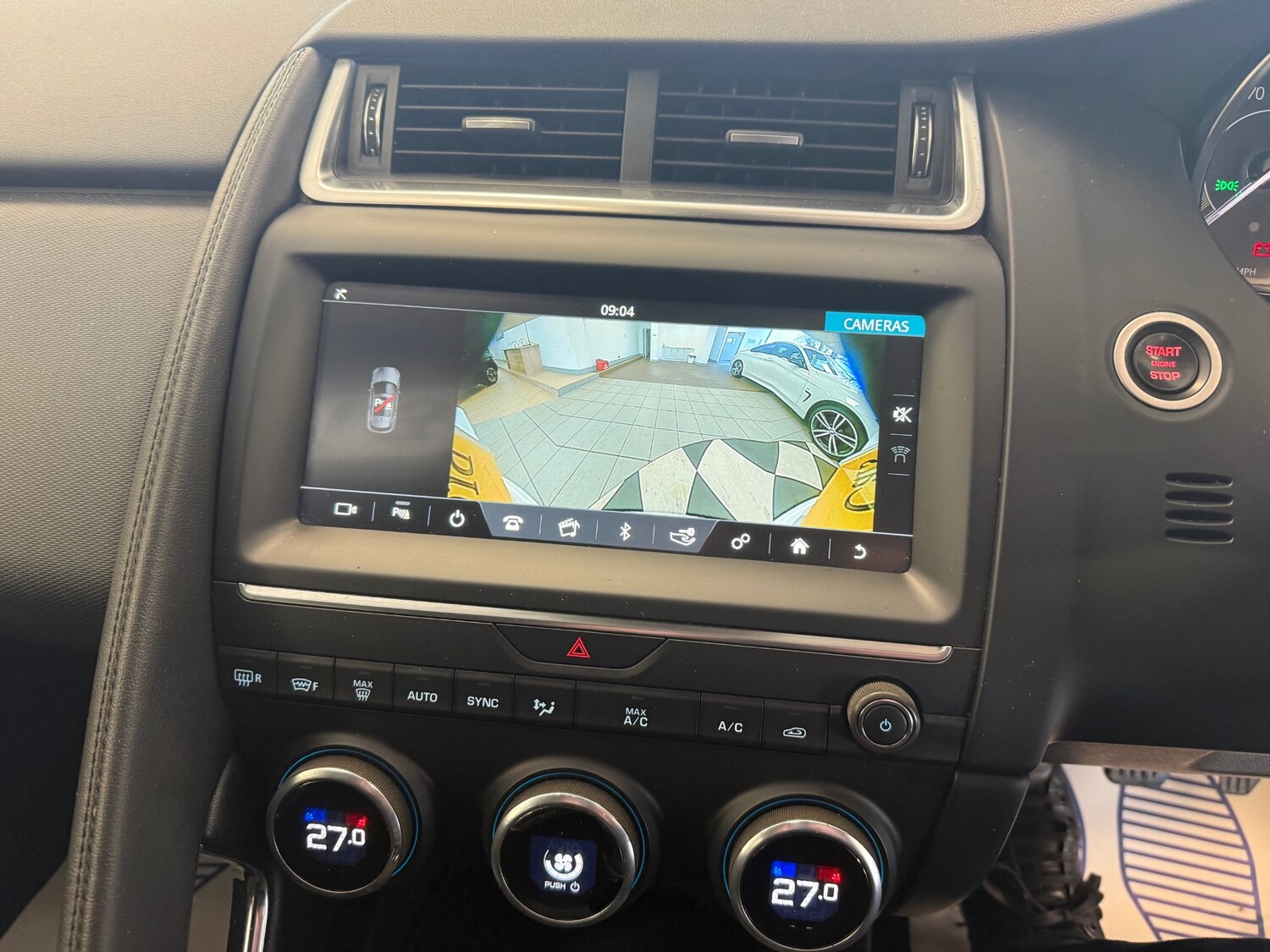 Used Jaguar E-Pace 2018 for sale - 77945260: Photo 28