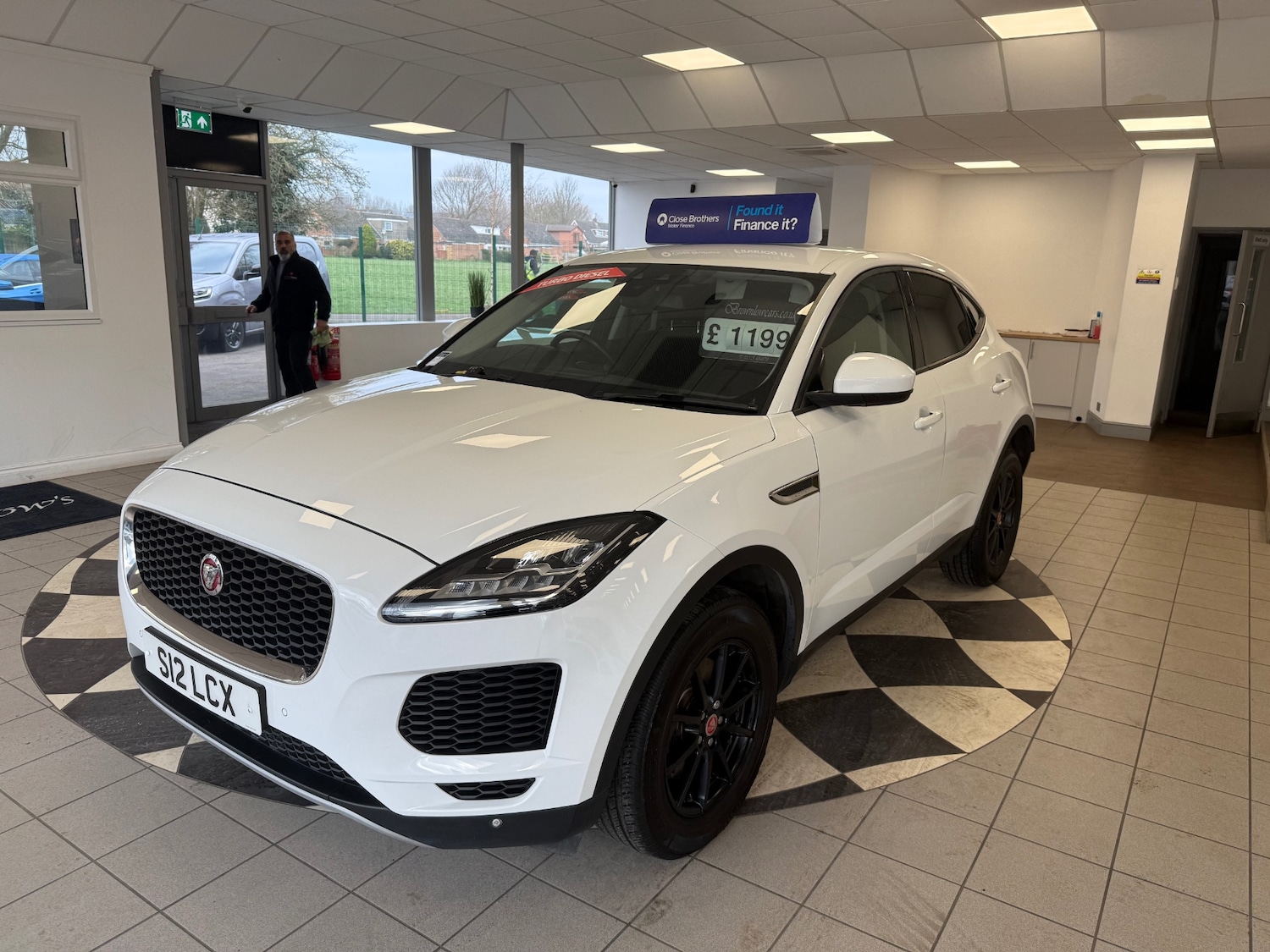 Used Jaguar E-Pace 2018 for sale - 77945260: Photo 3